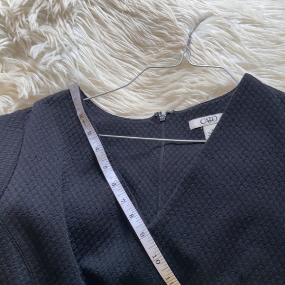 Cato solid black midi v neck A line short sleeve zip up 1950s little black dress - Picture 17 of 17